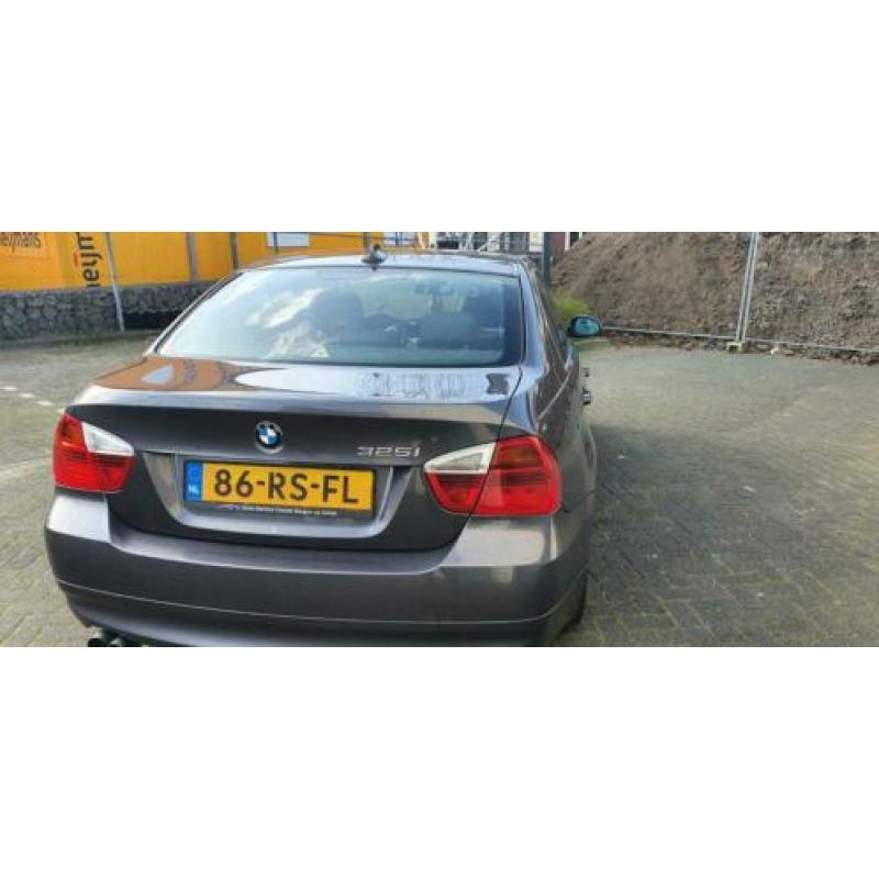 BMW 3-Serie 2.5 I 325 AUT 2005 Grijs