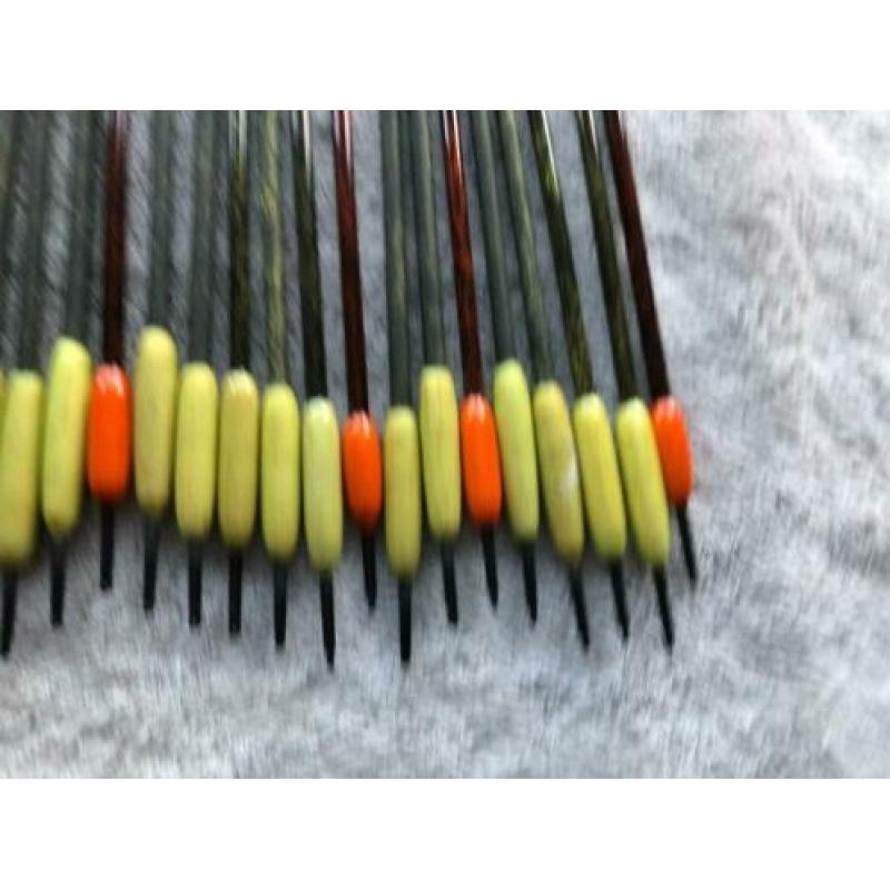 adv 233 / NIEUW mixset 25 dobbers