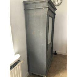 Vitrinekast servieskast grijs h 170-b 100- d 50
