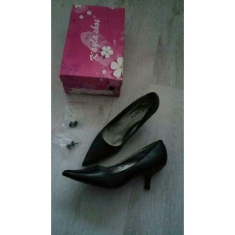 Pumps 36