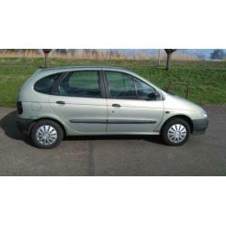 Renault Megane 1.6 E Scenic RN AUT 1998 Groen LPG G3