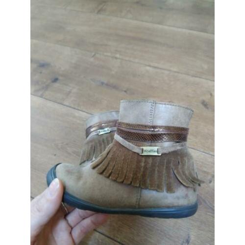 Super leuke (woeffies) laarsjes maat 23