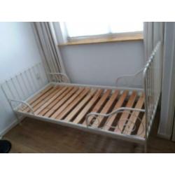 Te koop meegroeibed Ikea met 3-delig matras
