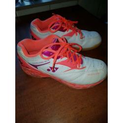 Yonex powercushion SC5 maat 39