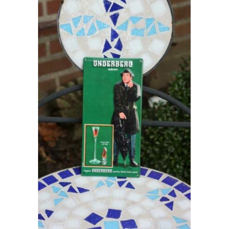 Mooi klein reclamebord Underberg wärmt likeur