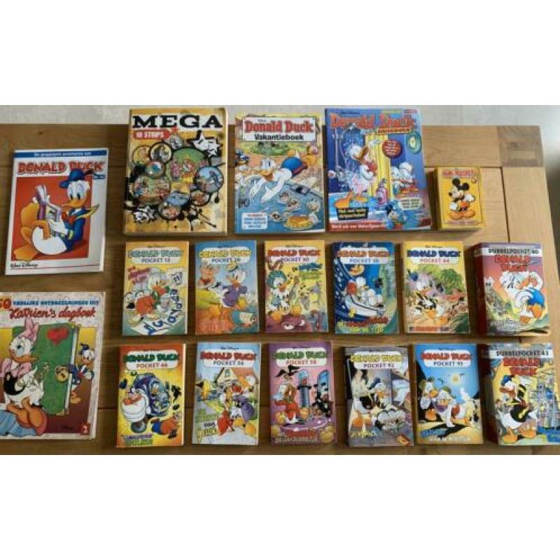 Donald Duck pockets en stripboeken 18 stuks!!