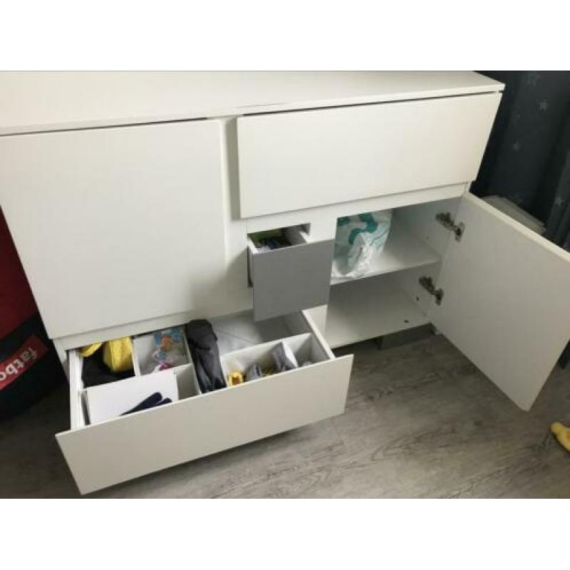 Babykamer commode en kast TMF
