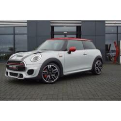 Mini JOHN COOPER WORKS Aut. 231pk / Panodak / Navi / DAB / H