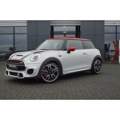 Mini JOHN COOPER WORKS Aut. 231pk / Panodak / Navi / DAB / H