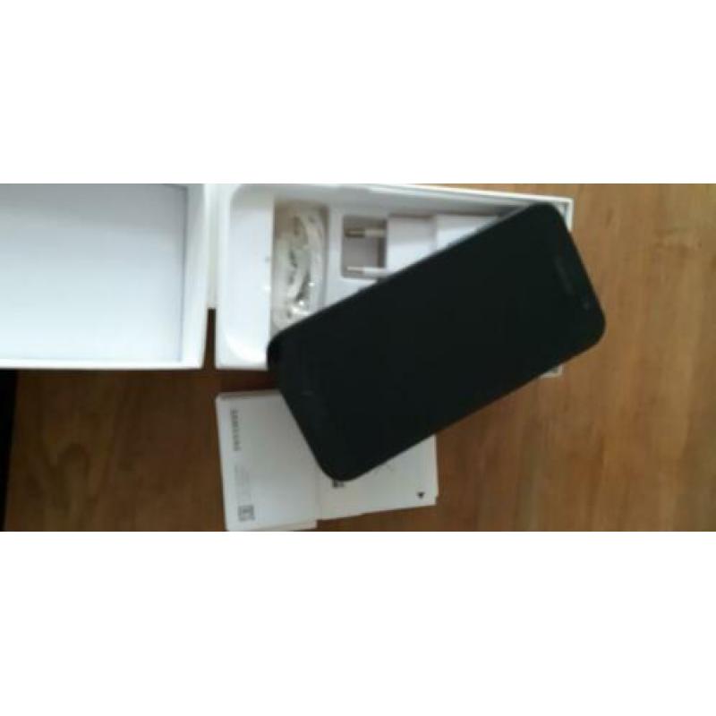 Samsung Galaxy A5! In heel goede staat! Kleur; zwart
