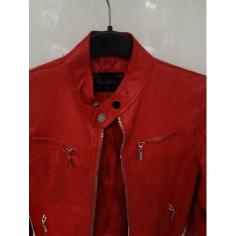 Zgan leren jasje 128 - 134 biker rood nep leer meisje