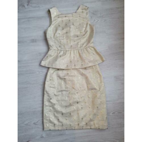 Beige setje met gouden print