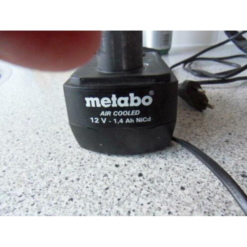 metabo oplader met air cooled met 2 accu,s