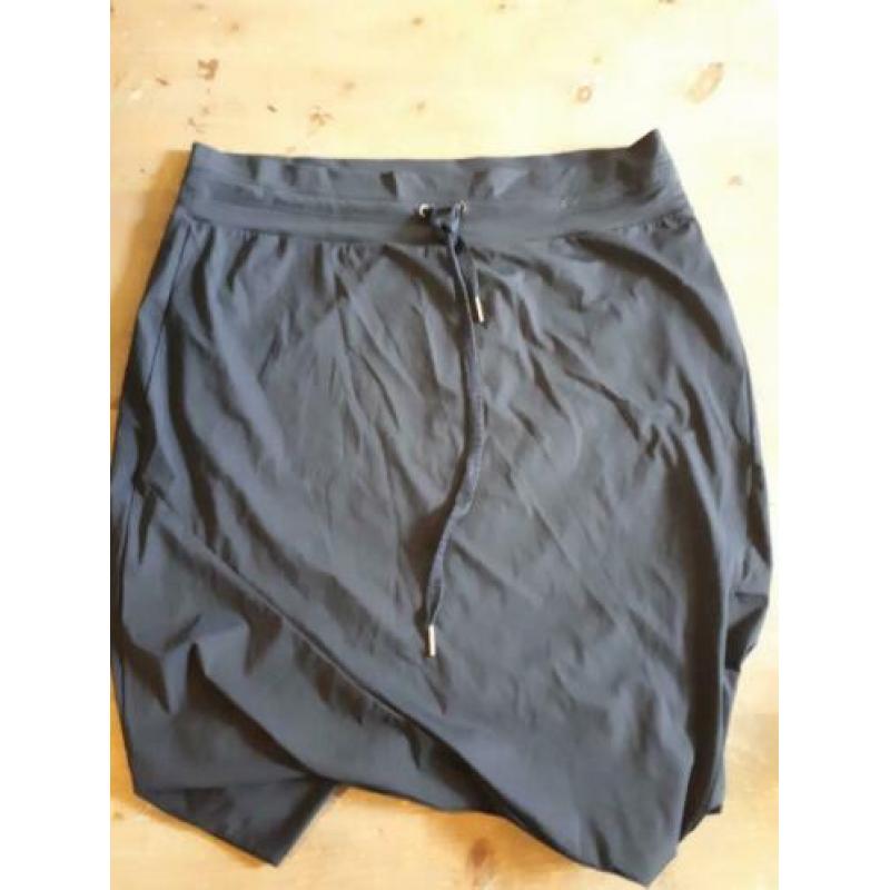 Donkerblauwe rok van Sandwich maat xl travel stof