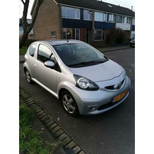 Toyota Aygo 1.0 12v Airco/elektrische ramen 3DRS 2006 Grijs