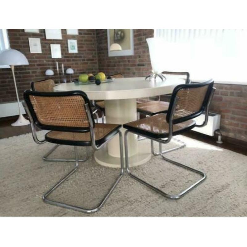 Eames en Thonet, diverse meubelen te koop