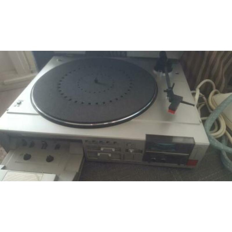 Platenspeler plus casetterecorder