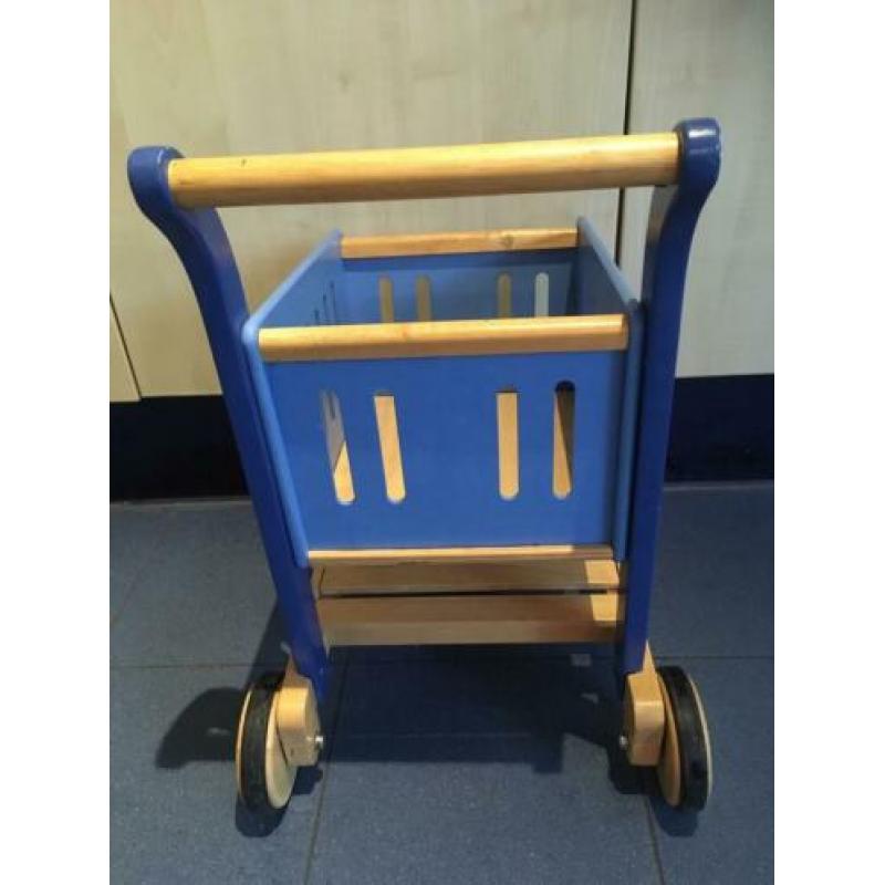 Houten boodschappenwagen