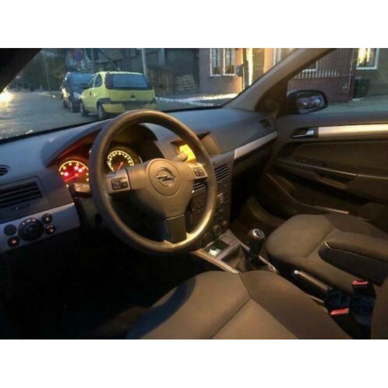 Opel Astra 1.6 Edition 2006 Airco! Nieuwe distributieriem! N