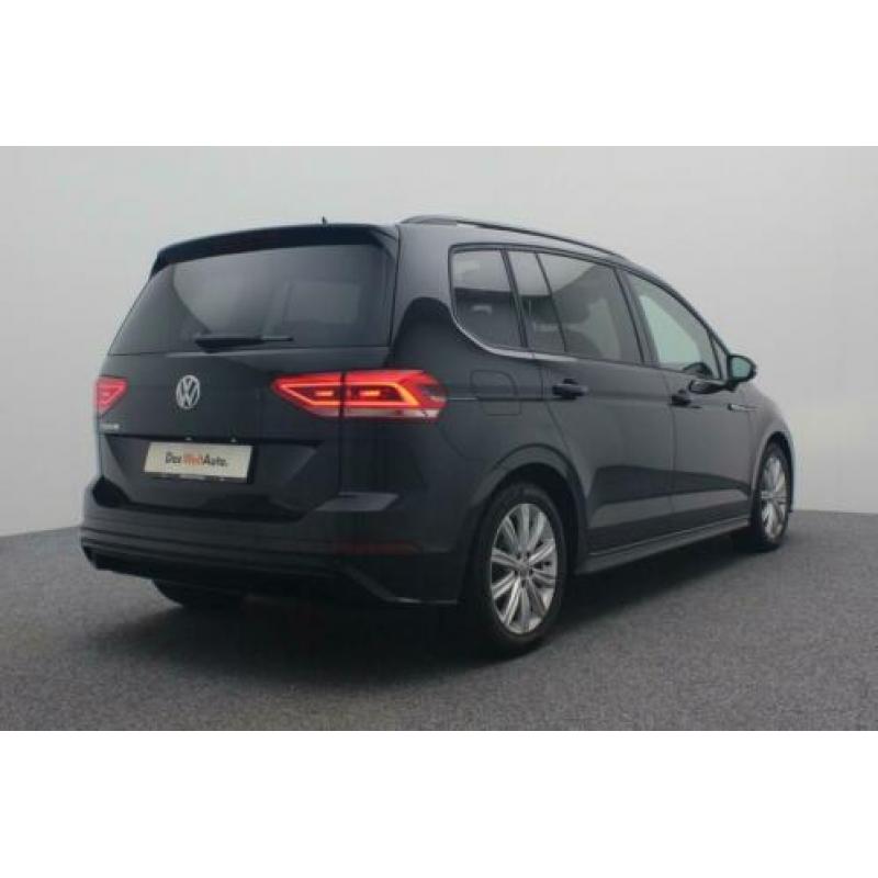 Volkswagen Touran 7 pers. 1.5 TSI 150PK DSG Highline R-Line