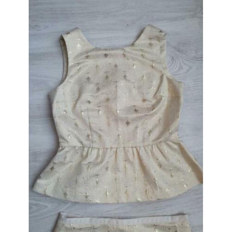 Beige setje met gouden print