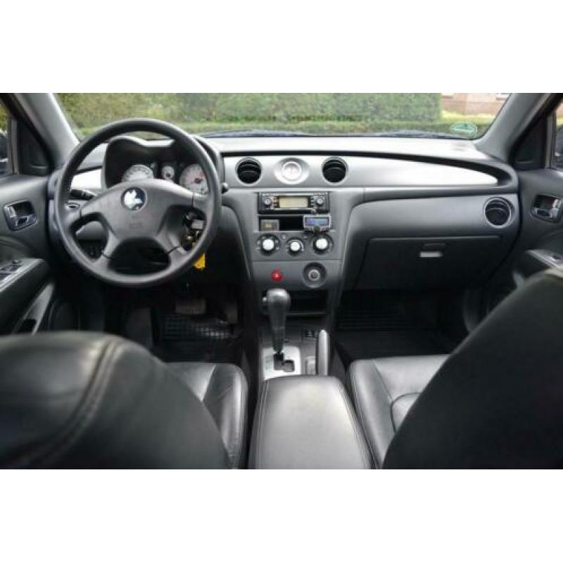 Mitsubishi Outlander 2.4 Intense AUT 4WD Paris Pack INCL. WI