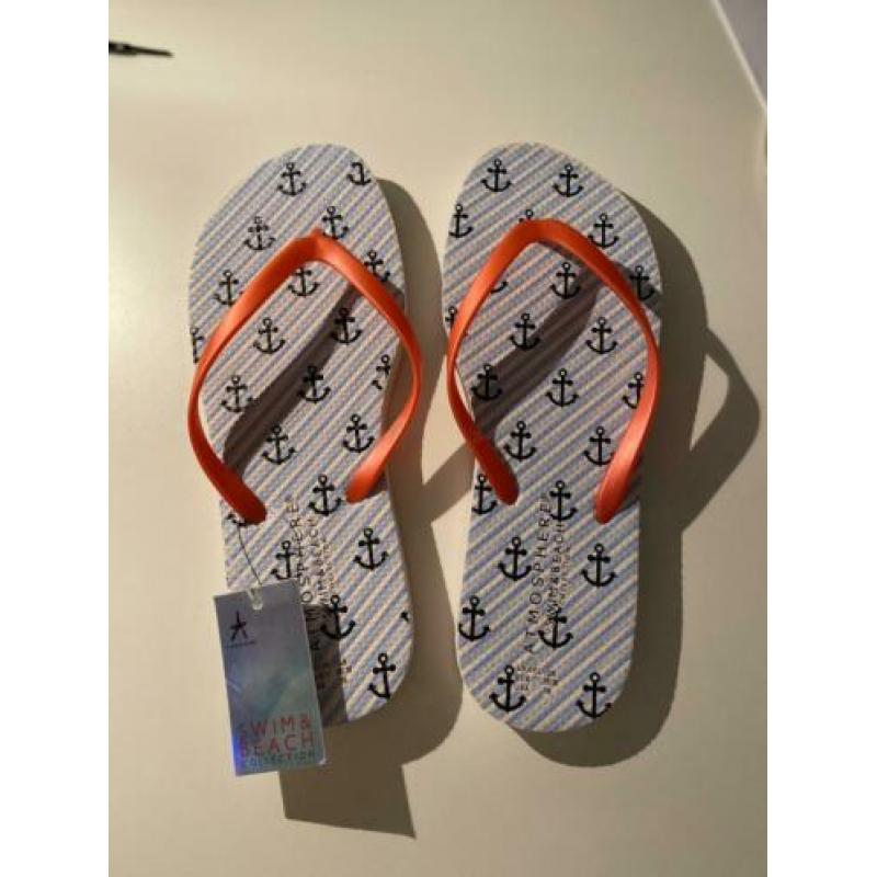 Teen slippers blauw wit zwart roze nieuw maat 38/39