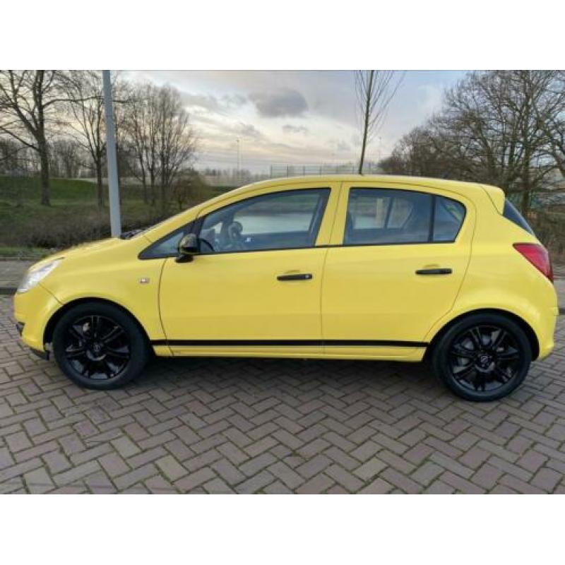 Opel Corsa 1.2 16V 5D 2007 heel mooi en sportief
