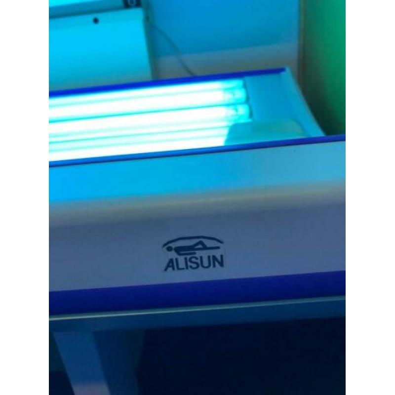 professionele zonnebank combinatie met gezichtsbruiner