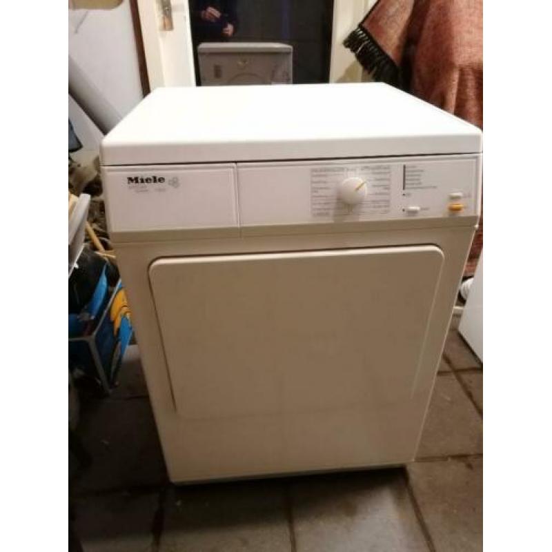 Mielé wasdroger en wasmachine