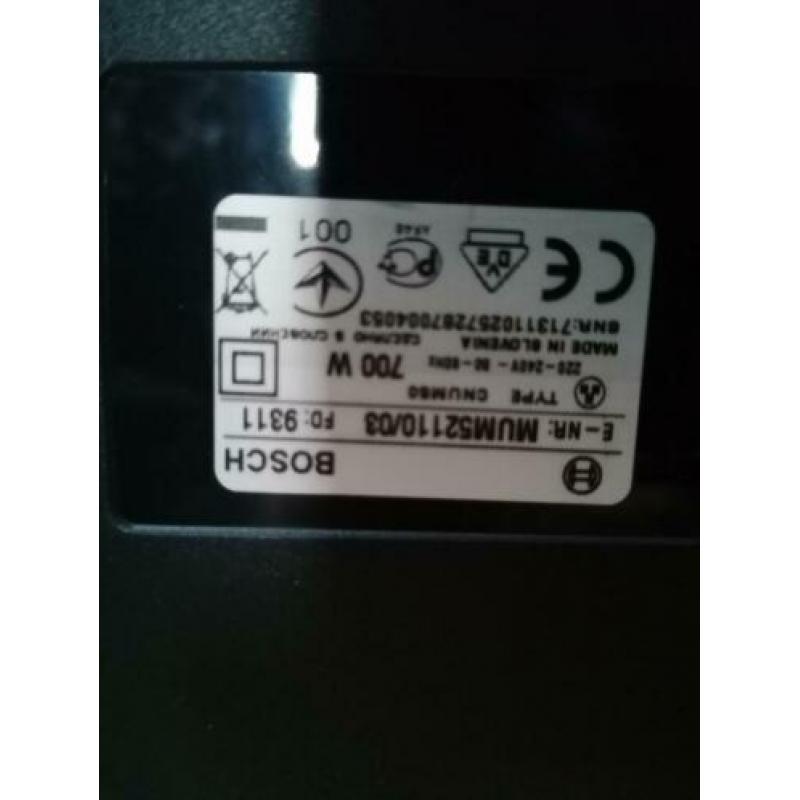 Bosch keukenmachine zgan. Met toebehoren