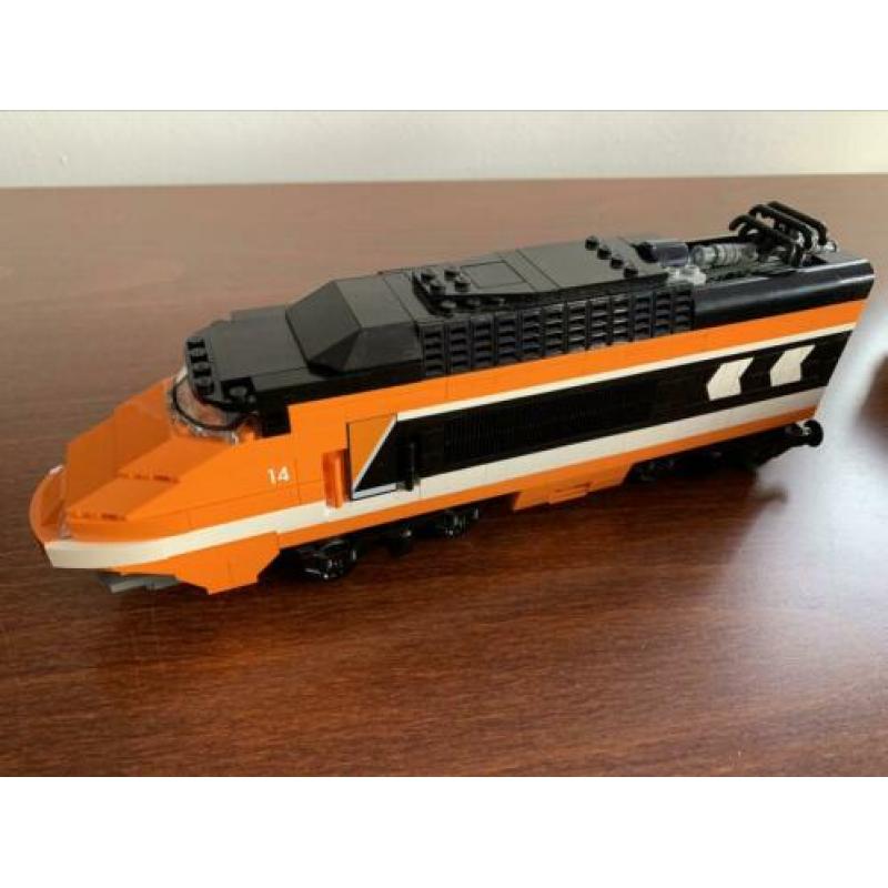 Lego creator expert 10233 (2 stuks)