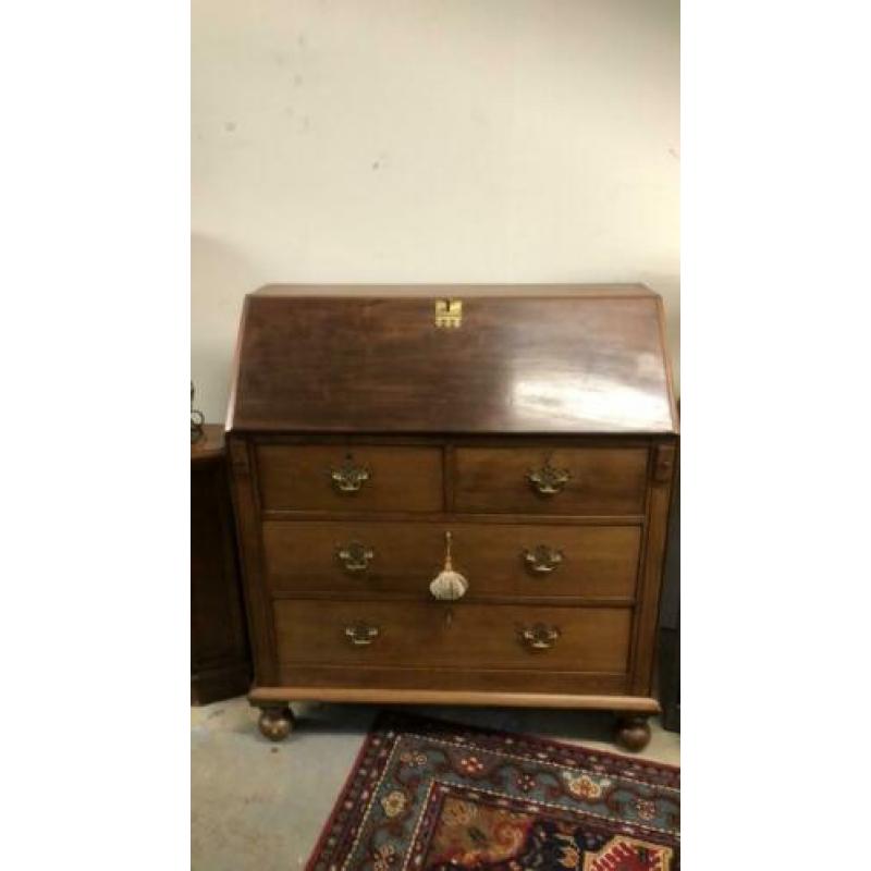 Antiek secretaire