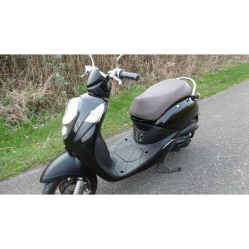 Sym Mio