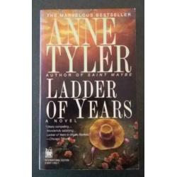 4 Engelstalige boeken van Anne Tyler- o a. Ladder of years