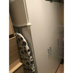 Ikea Dombas witte kledingkasten