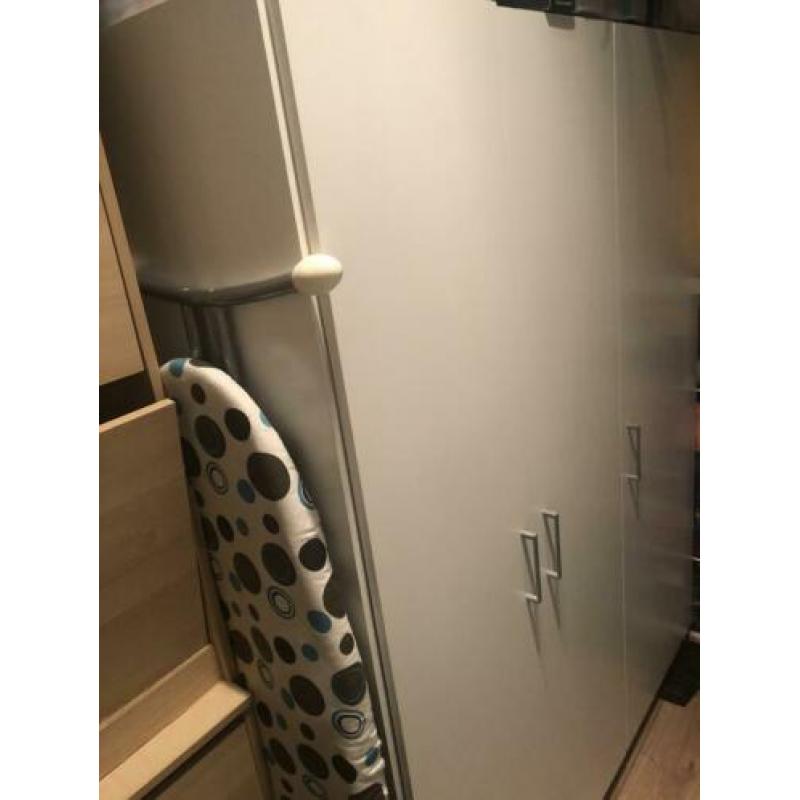 Ikea Dombas witte kledingkasten