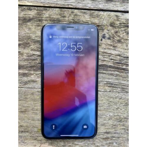 iPhone X | 64GB