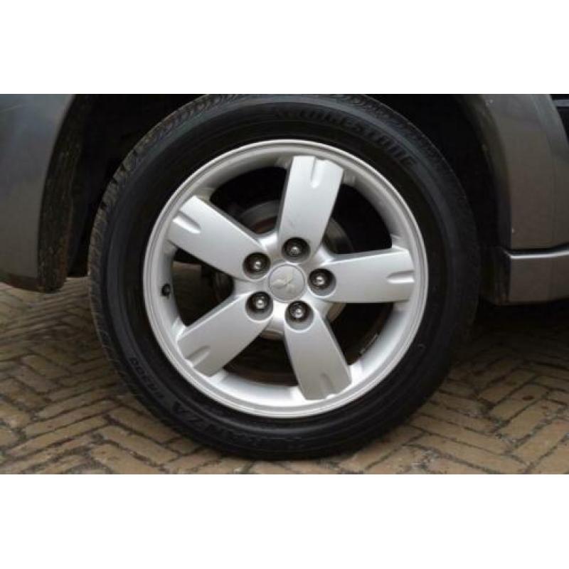 Mitsubishi Outlander 2.4 Intense AUT 4WD Paris Pack INCL. WI