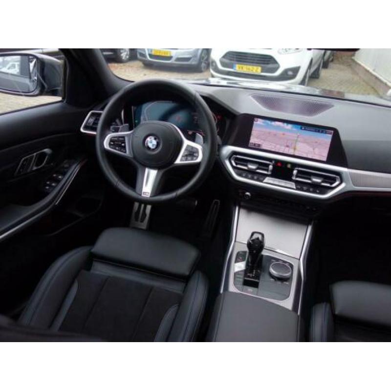BMW 3 Serie 320i AUT 184pk M-Sport Ad-Cruise Xen/Led Sportze