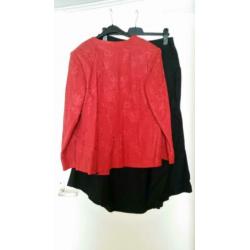 2 delig blazer met rok mt 44