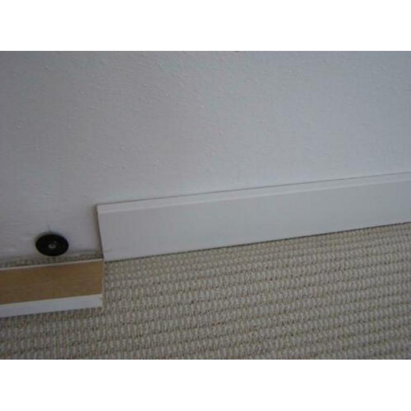 CANDO plinten + clips, 14,5 m; wit, blok; 7 cm hoog