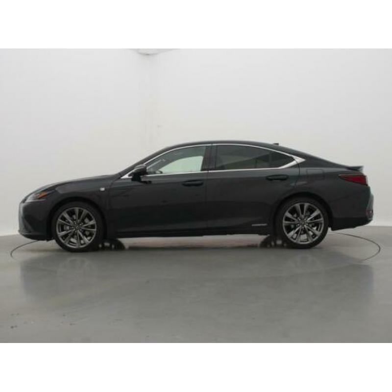 Lexus ES 300h F Sport Premium (bj 2018, automaat)