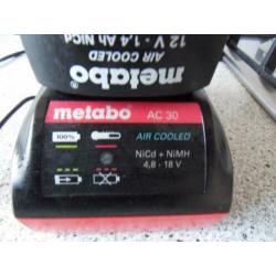 metabo oplader met air cooled met 2 accu,s