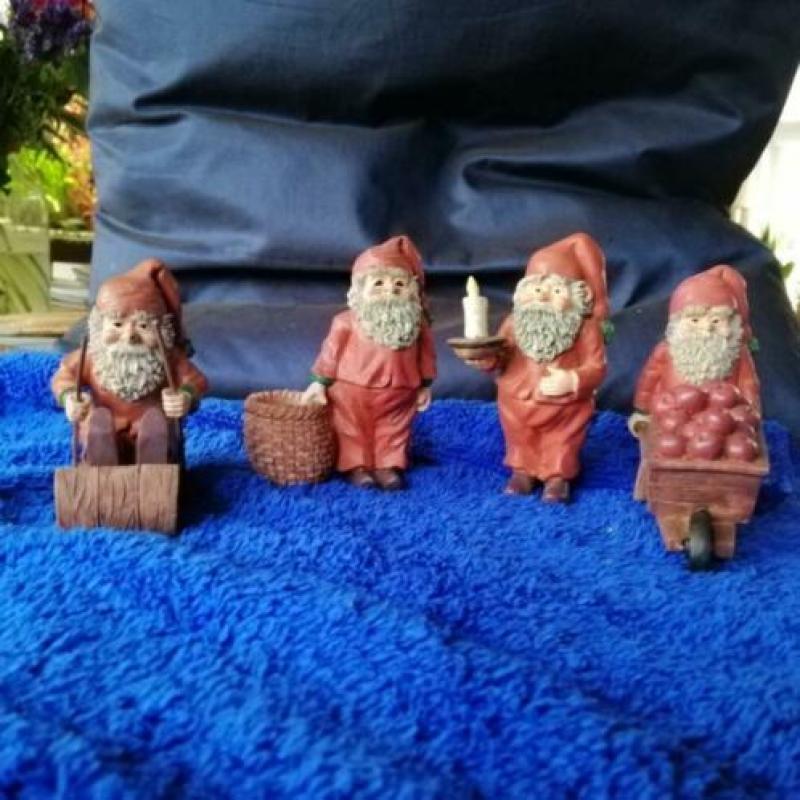 kabouterbeeldjes set van 4 stuks