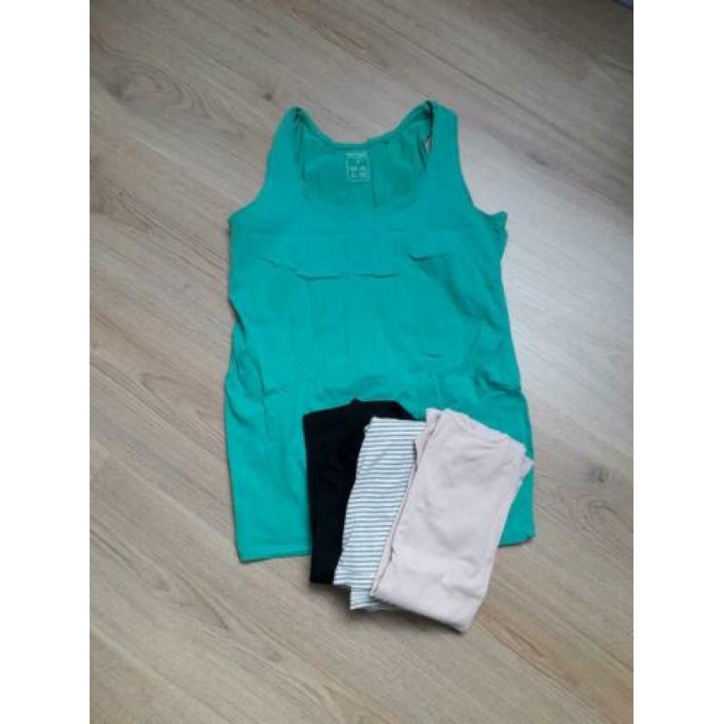 zwangerschaps boven kleding zomer