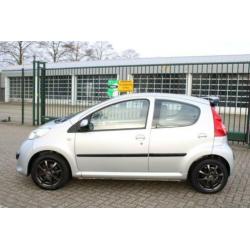 Peugeot 107 1.0-12V XS 5-DEURS l ELEKTR PAK l APK 01-2021