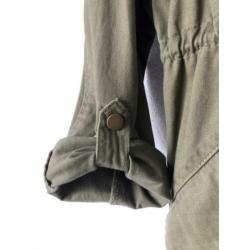 Canvas jas Stradivarius Ibiza look.
