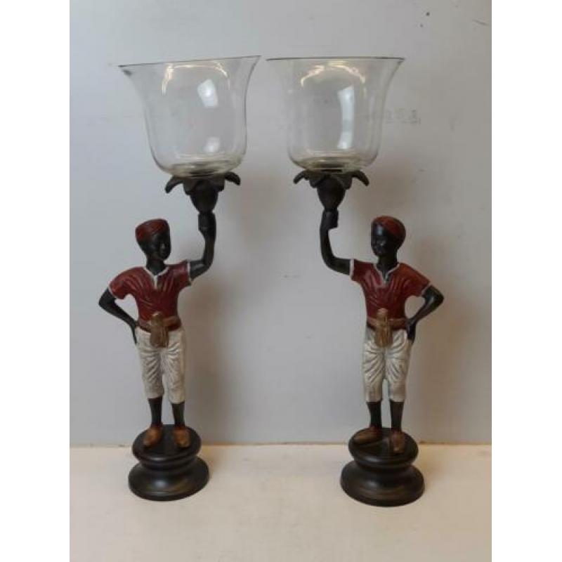2 bronzen kandelaars met windlicht