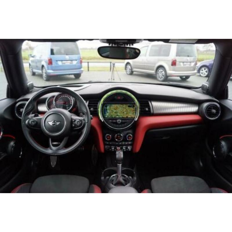Mini JOHN COOPER WORKS Aut. 231pk / Panodak / Navi / DAB / H